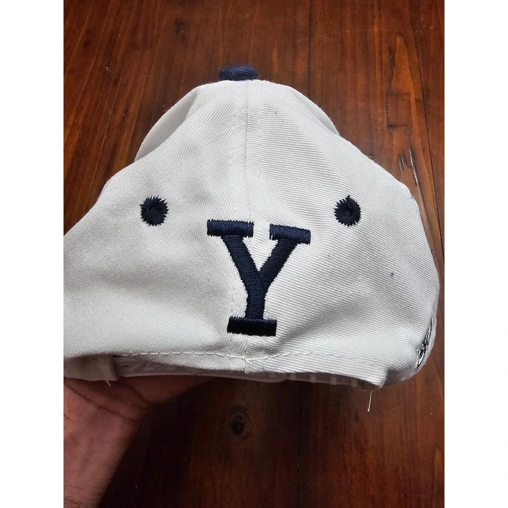 Vintage The Game Yale University Snapback Hat White Navy Blue Mens